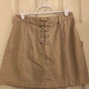 Kaki mini skirt